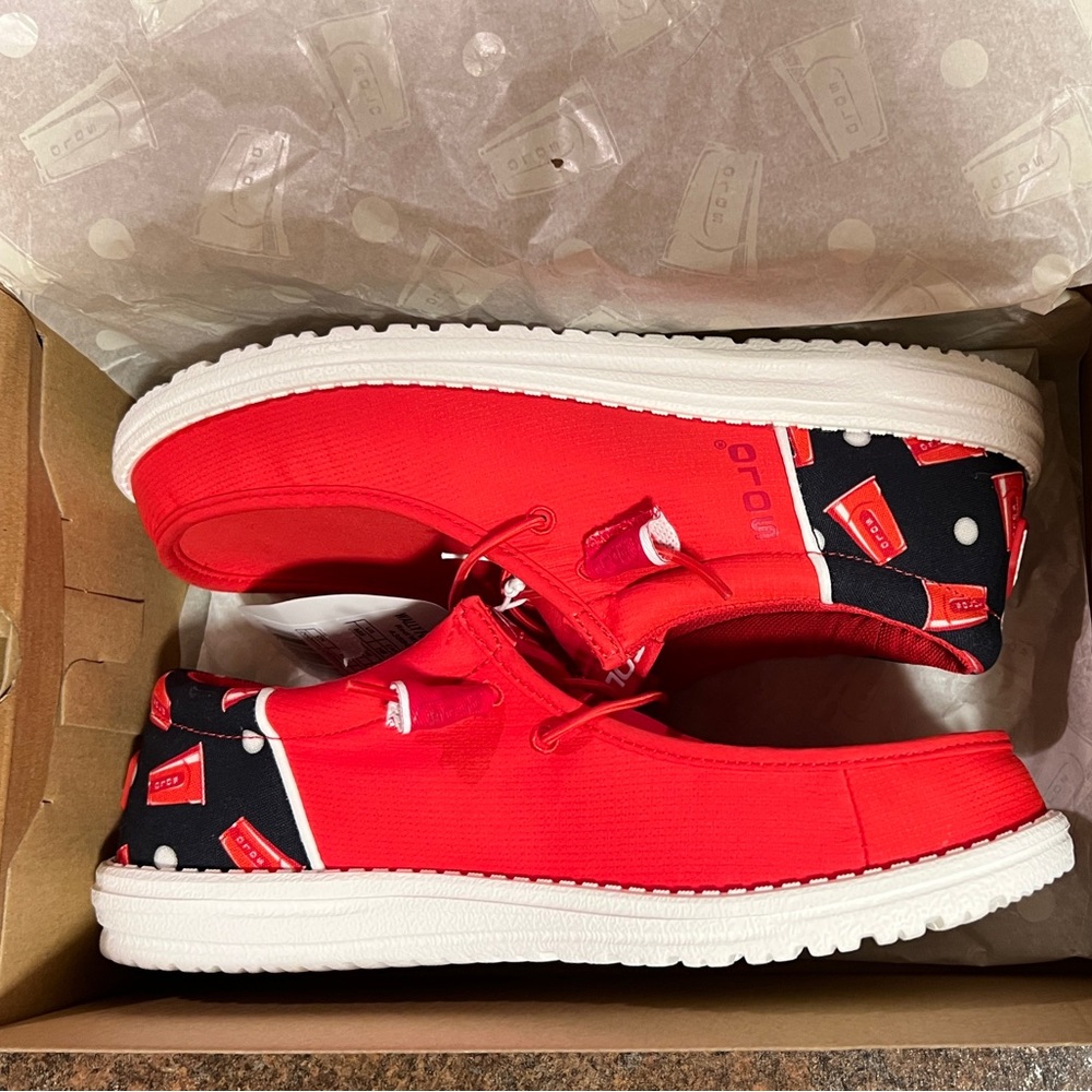 NEW! Hey Dude - Wally Funk Solo® Cup Shoe Size 8